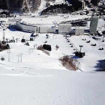 冬の苗場スキー場